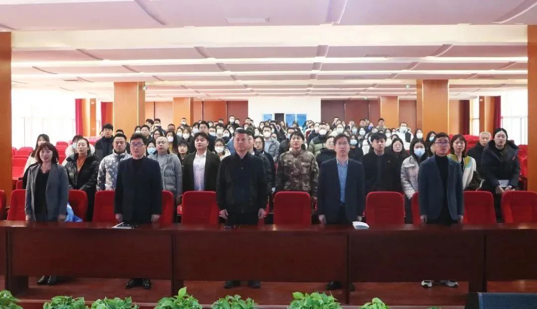 精英华唐艺术高中全体教职工会议